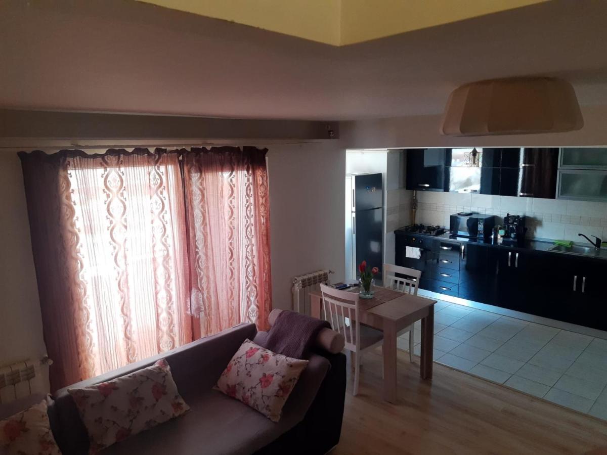 Apartament 3 Camere Ramnicu Valcea Exterior foto