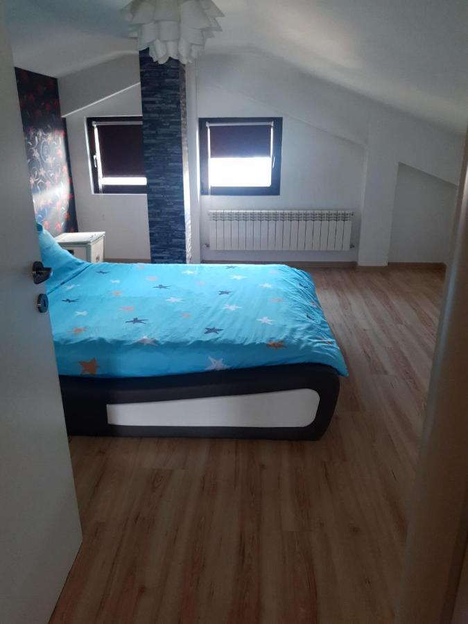 Apartament 3 Camere Ramnicu Valcea Exterior foto